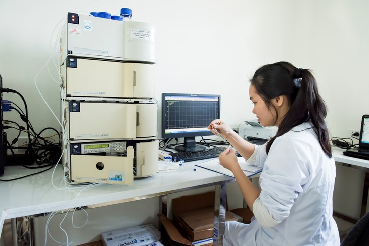 Hệ thống chất lượng phía sau thuốc nhỏ mắt Eskar đạt Thương hiệu quốc gia - Ảnh 3.