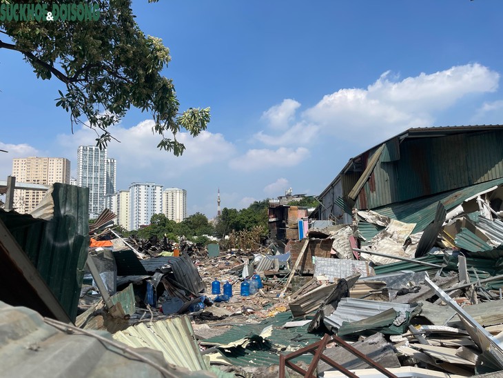 Hiện trường vụ cháy tại Phùng Khoang: Xung quanh có gì?- Ảnh 3.