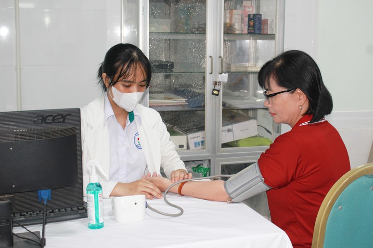 Trạm y tế ở TPHCM thêm dịch vụ chăm sóc phụ nữ, mở Bếp yêu thương - Ảnh 3.