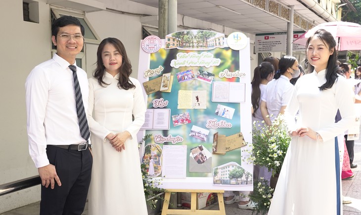Tôn vinh vẻ đẹp phụ nữ ngành Y giữa sắc thu Hà Nội- Ảnh 4.