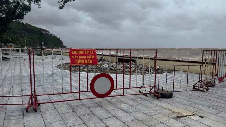 Sóng biển cao đến 4m, các tỉnh từ Quảng Ninh đến Quảng Ngãi ứng phó- Ảnh 1.