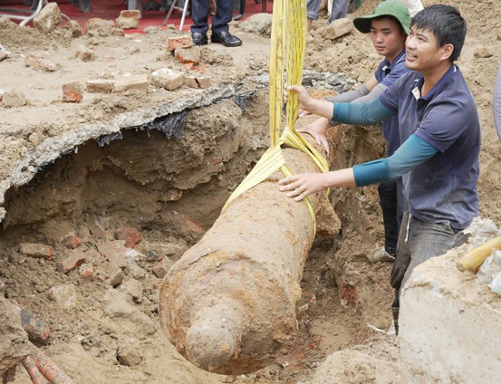 Phát hiện khẩu súng thần công dài gần 3 mét tại Thành Điện Hải - Ảnh 1.