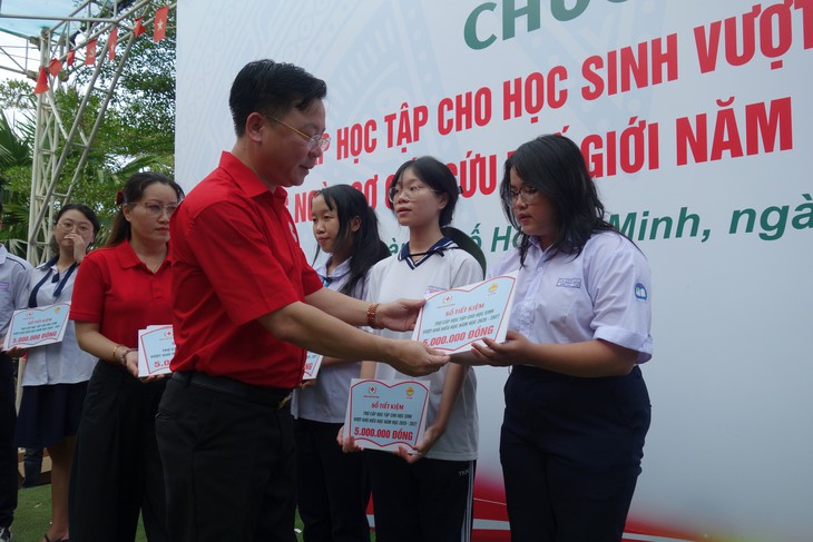 Biểu tượng Chữ thập đỏ có ý nghĩa và chức năng gì?- Ảnh 1.