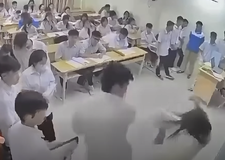 Cô giáo bị tấn công ngay trên lớp học: Tạm giữ nam học sinh- Ảnh 1.