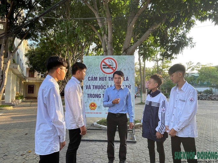 Ngăn thuốc lá điện tử len vào học đường- Ảnh 1.