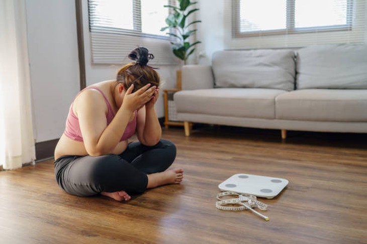 Lý do khiến bạn không giảm cân dù ăn rất ít - Ảnh 1.