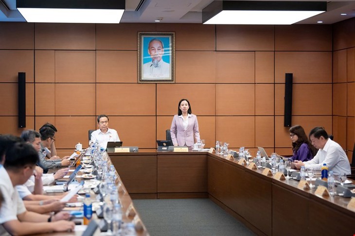 Chủ tịch Quốc hội: Giảm thu ngân sách nhưng lợi ích xã hội từ phòng, chống thuốc lá rất lớn- Ảnh 1.