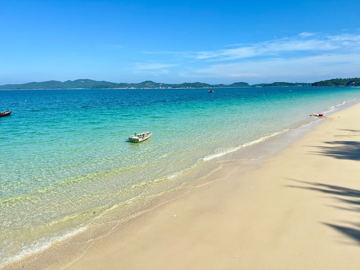 Cô Tô tung loạt tour giá rẻ, kích cầu du lịch mùa thu - đông - Ảnh 1.