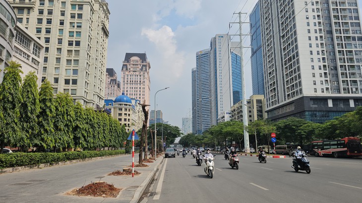 Hiện trạng nút giao Dương Đình Nghệ - Mễ Trì trước ngày xây hầm chui 655m- Ảnh 5.