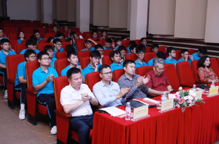 Phát động hai cuộc thi về chọn nghề và chuyển đổi số năm 2026- Ảnh 2.