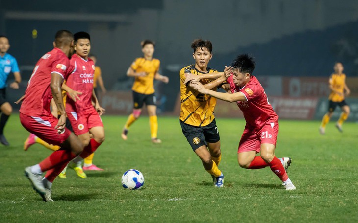 Lịch thi đấu bóng đá hôm nay ngày 23/10 - 24/10: Sôi động V-League - Ảnh 2.