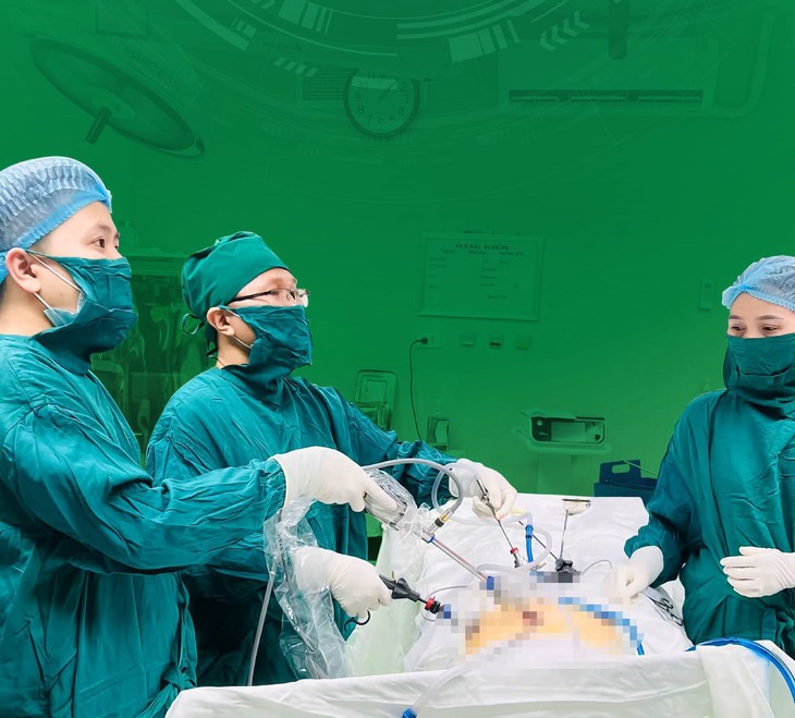 Tắc ruột sau mổ đẻ, biến chứng không thể chủ quan - Ảnh 1.