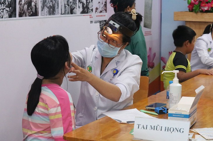 Trẻ mắc bệnh hô hấp nhập viện tăng, cách phòng bệnh hiệu quả- Ảnh 1.