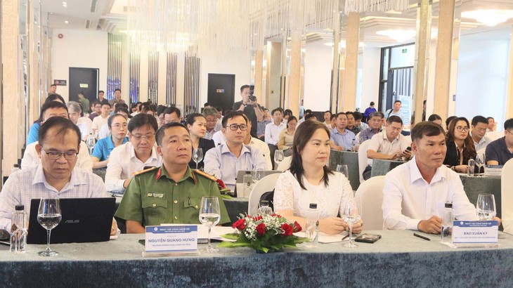 Khánh Hòa đẩy mạnh chuyển đổi số từ cấp cơ sở, nâng cao phục vụ người dân - Ảnh 1.