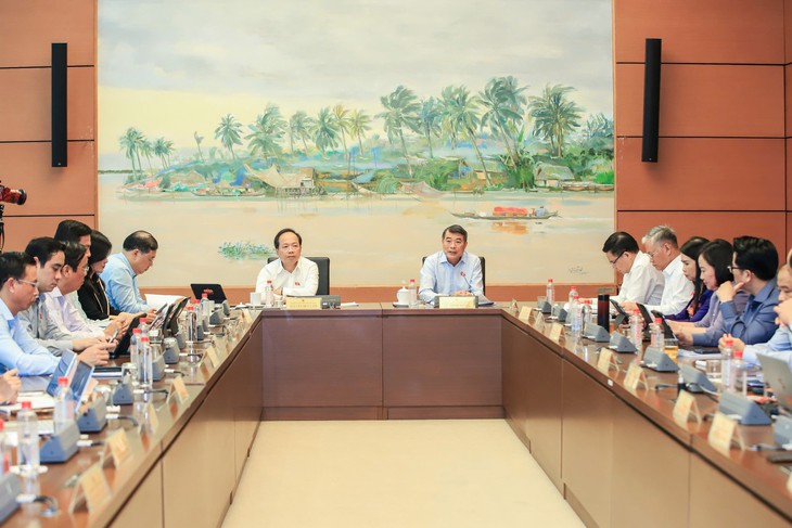 Thủ tướng Lê Minh Hưng: Chính phủ sẽ nghiên cứu cơ chế mua sắm trực tiếp cho bệnh viện, cơ sở y tế- Ảnh 1.