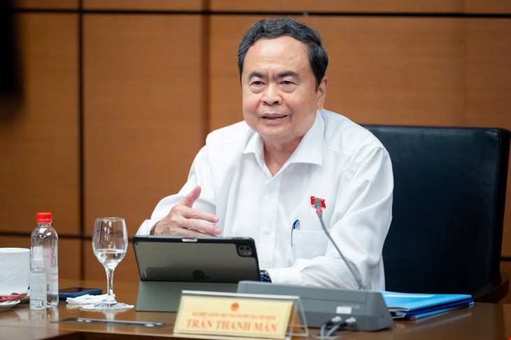 Chủ tịch Quốc hội: Ai đầu độc người tiêu dùng vì lợi nhuận phải bị loại khỏi thị trường- Ảnh 2.