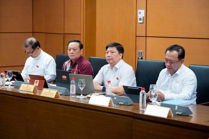 Chủ tịch Quốc hội: Ai đầu độc người tiêu dùng vì lợi nhuận phải bị loại khỏi thị trường- Ảnh 3.