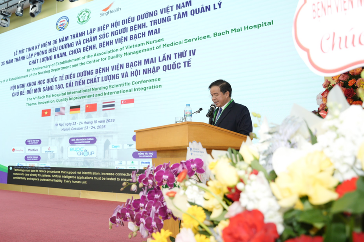 Giám đốc Bệnh viện Bạch Mai: 'Điều dưỡng là một phần không thể thiếu của thành công điều trị’- Ảnh 1.