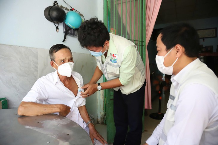 100% trạm y tế TPHCM sẽ triển khai mô hình đội chăm sóc sức khỏe liên tục- Ảnh 1.