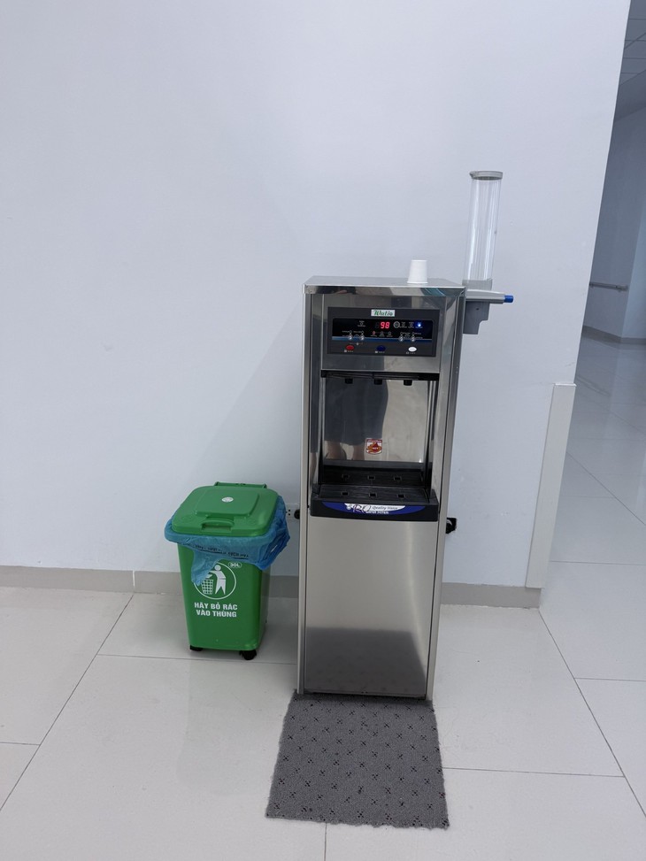 Phân loại đúng, xử lý chuẩn để giảm nguy cơ ô nhiễm từ chất thải y tế- Ảnh 1.