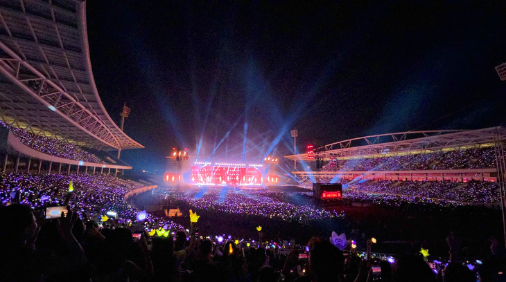 Hình ảnh ấn tượng tại đêm diễn đầu tiên của BigBang - Ảnh 1.