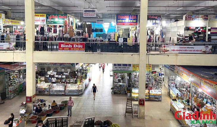 Chợ truyền thống vắng khách, tiểu thương lên mạng tìm người mua - Ảnh 1.