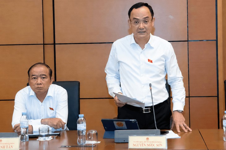 ĐBQH: Không để người dân đến cửa khẩu mới biết bị tạm hoãn xuất cảnh - Ảnh 2.