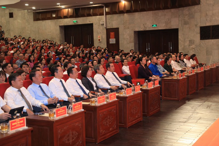 Hà Nội tiếp nhận hơn 77 tỷ đồng chăm lo an sinh xã hội- Ảnh 1.