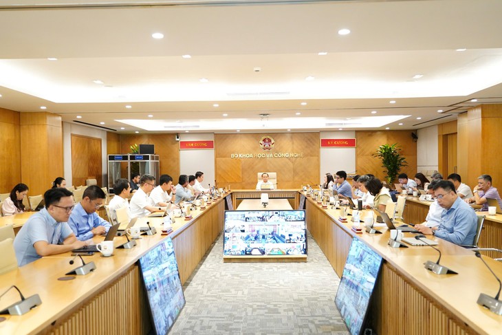 Đẩy nhanh tiến độ giải ngân kinh phí cho khoa học công nghệ, đổi mới sáng tạo- Ảnh 1.