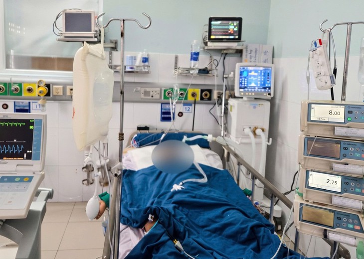 Cứu sống người đàn ông ngưng tim gần 30 phút do nhồi máu cơ tim cấp- Ảnh 1.