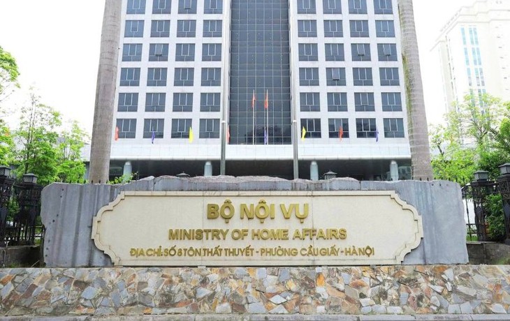 Đề xuất bổ sung dữ liệu sức khỏe, tiền lương trong hồ sơ cán bộ, công chức- Ảnh 1.