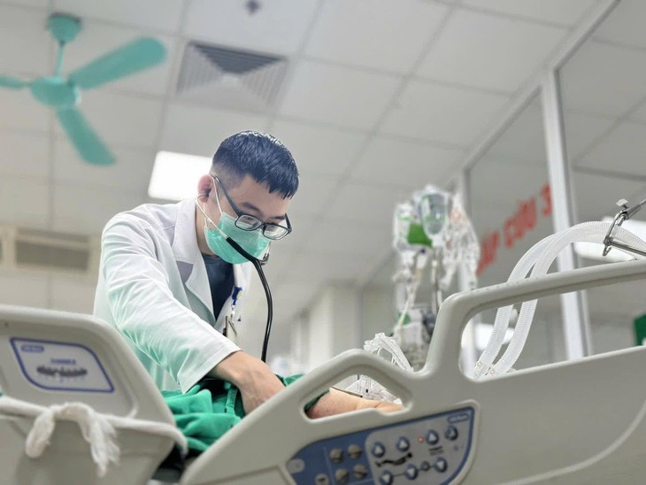 Người cao tuổi cần giải pháp phòng cúm chuyên biệt- Ảnh 2.