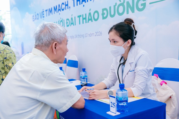'Hành trình sức khỏe': Tầm soát miễn phí tim mạch, thận cho người đái tháo đường TPHCM - Ảnh 5.