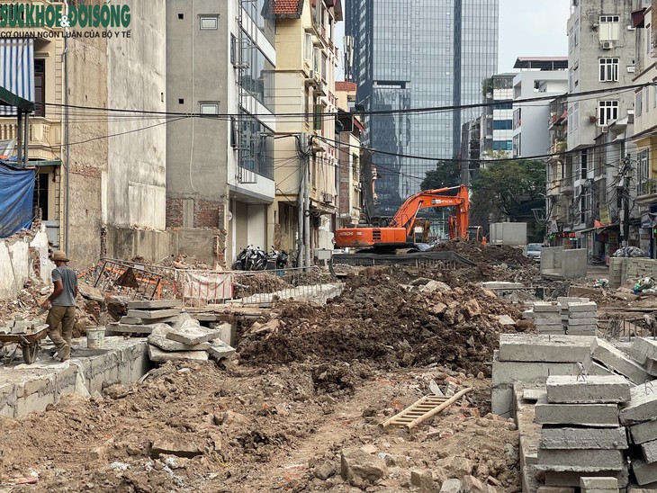 Hiện trạng thi công mở rộng ngõ 381 Nguyễn Khang, Hà Nội- Ảnh 3.