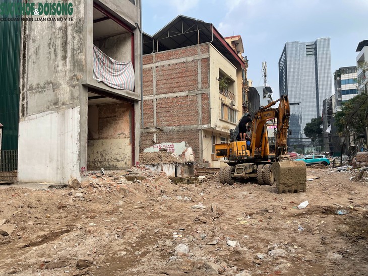 Hiện trạng thi công mở rộng ngõ 381 Nguyễn Khang, Hà Nội- Ảnh 6.