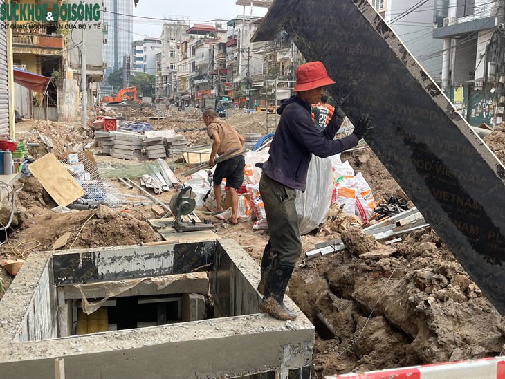 Hiện trạng thi công mở rộng ngõ 381 Nguyễn Khang, Hà Nội- Ảnh 8.