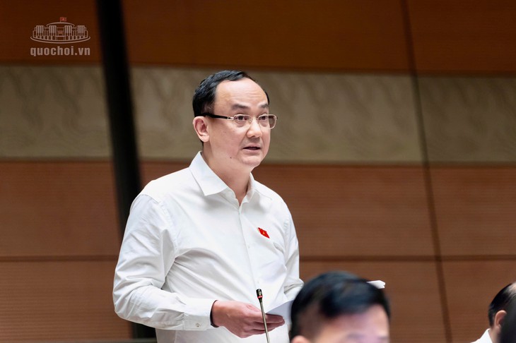 ĐBQH đề nghị ưu tiên nhà ở cho người thu nhập trung bình thấp, công chức trẻ- Ảnh 2.