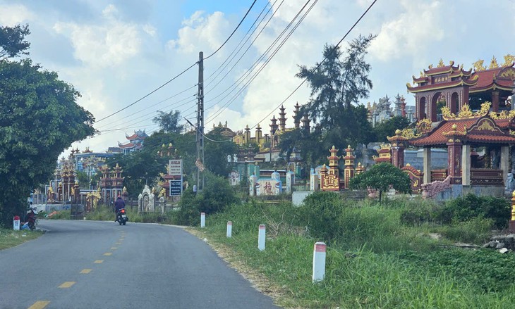 Vì sao một phường ở Huế thông báo đóng cửa các nghĩa trang?- Ảnh 1.