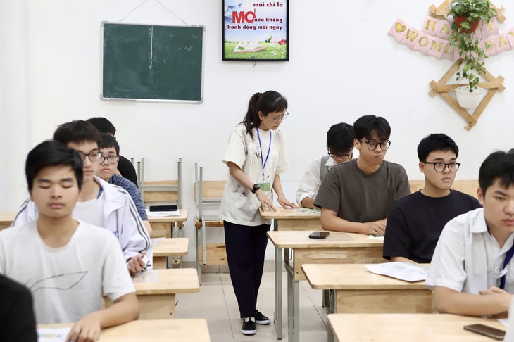 Vì sao Bộ Giáo dục đề xuất thi vào lớp 10 hai môn? - Ảnh 1.