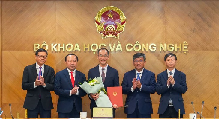 Ông Nguyễn Hữu Cẩn được bổ nhiệm là Viện trưởng Viện Sở hữu Trí tuệ - Ảnh 2.