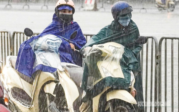 Miền Bắc lại bước vào đợt mưa dông từ đêm nay- Ảnh 2.