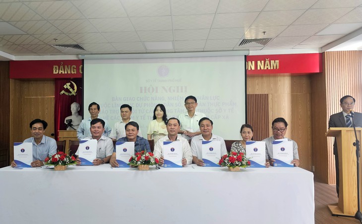 Huế đưa y tế dự phòng về trạm y tế, phòng bệnh chủ động từ cơ sở- Ảnh 1.
