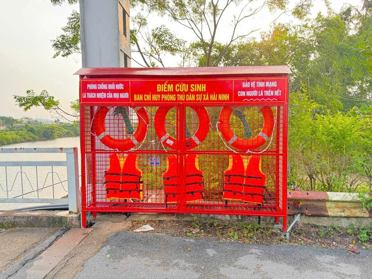 Quảng Ninh lắp đặt hàng trăm 'điểm cứu sinh' phòng ngừa đuối nước- Ảnh 1.