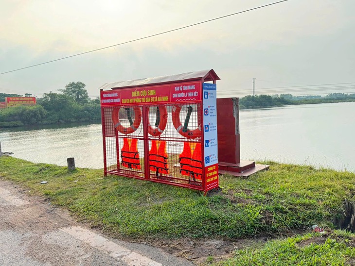 Quảng Ninh lắp đặt hàng trăm 'điểm cứu sinh' phòng ngừa đuối nước- Ảnh 2.