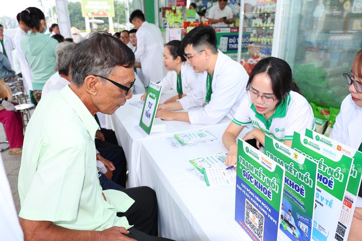 Nhà thuốc An Khang ra mắt 'Trạm kết nối sức khỏe' tăng tiện ích y tế- Ảnh 2.