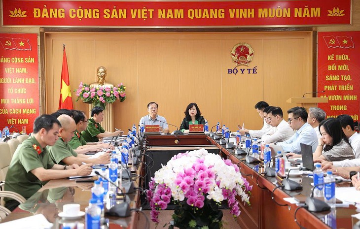 Bộ Y tế và Bộ Công an phối hợp tháo gỡ, đẩy nhanh tiến độ chuyển đổi số y tế- Ảnh 1.