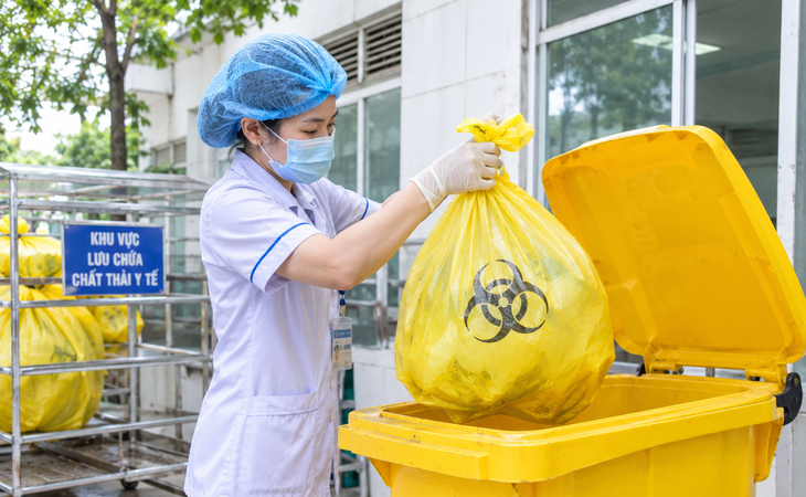 Rác thải y tế: Nguy cơ lây nhiễm nếu phân loại, xử lý sai quy trình- Ảnh 1.