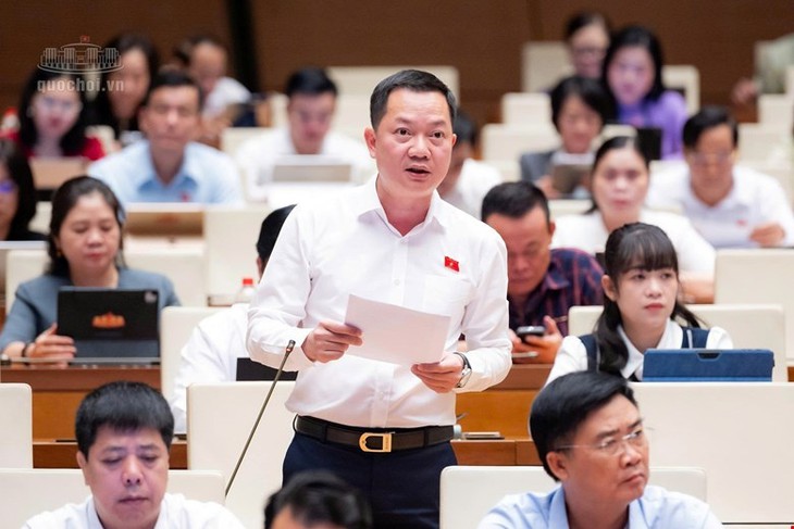 ĐBQH chỉ rõ gánh nặng chi tiêu của công nhân thuê trọ, lao động thu nhập thấp- Ảnh 2.