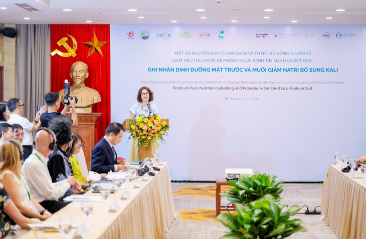 Người Việt ăn quá mặn, các hiệp hội y khoa khuyến nghị giảm muối ngừa đột quỵ - Ảnh 1.