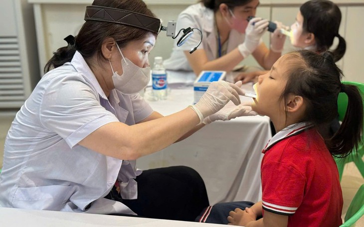 Bộ GD&ĐT yêu cầu hoạt động giáo dục tăng cường không được phép thu tiền - Ảnh 2.
